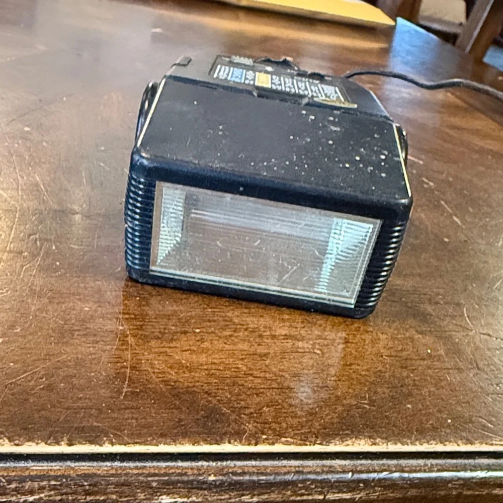 Promatic FT 1700 Black Camera Flash untested as is